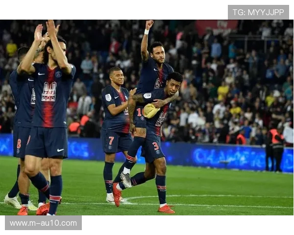 巴黎圣日耳曼右路缺员影响攻防转换