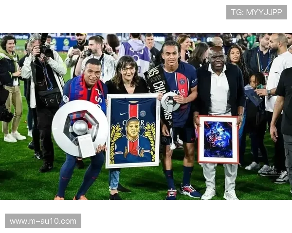 姆巴佩母亲签下经纪人合同，年收入超8名皇马球员薪水