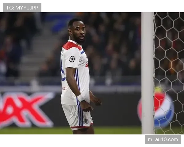 特写:伤愈复出即进球,AC米兰前锋拉斐尔-莱奥赛后激动落泪 特写:伤愈复出即进球,AC米兰前锋拉斐尔-莱奥赛后激动落泪